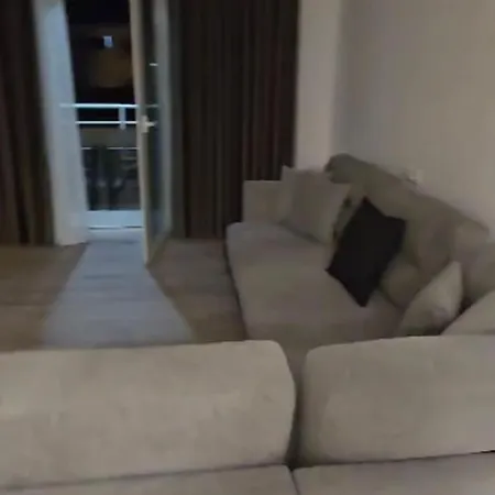 Safari Apartment *