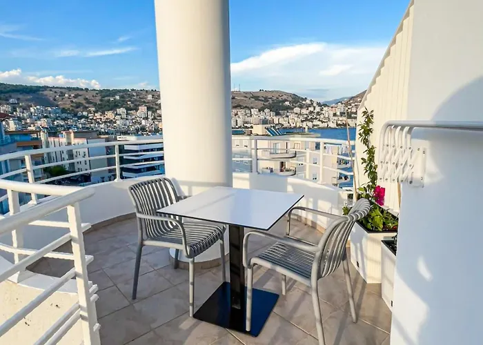 Safari Sarandë